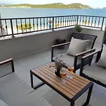 Sara 2 Apartment *