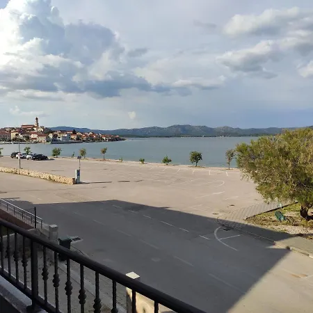 Sara 2 Appartement *